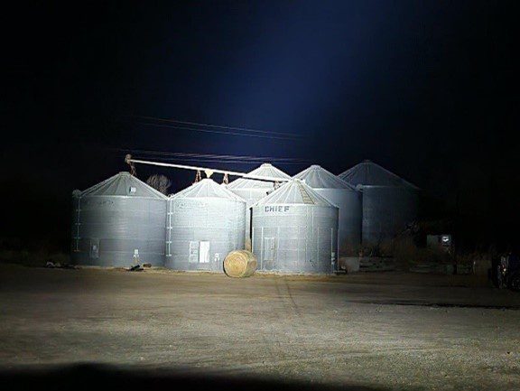 LED Hybrid light at night